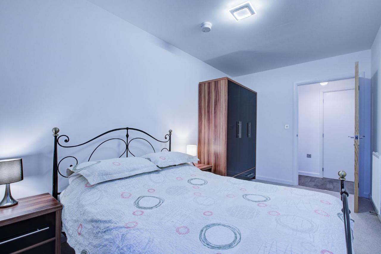 2 Bed 2 Bath Modern In East Acton Appartement Londres