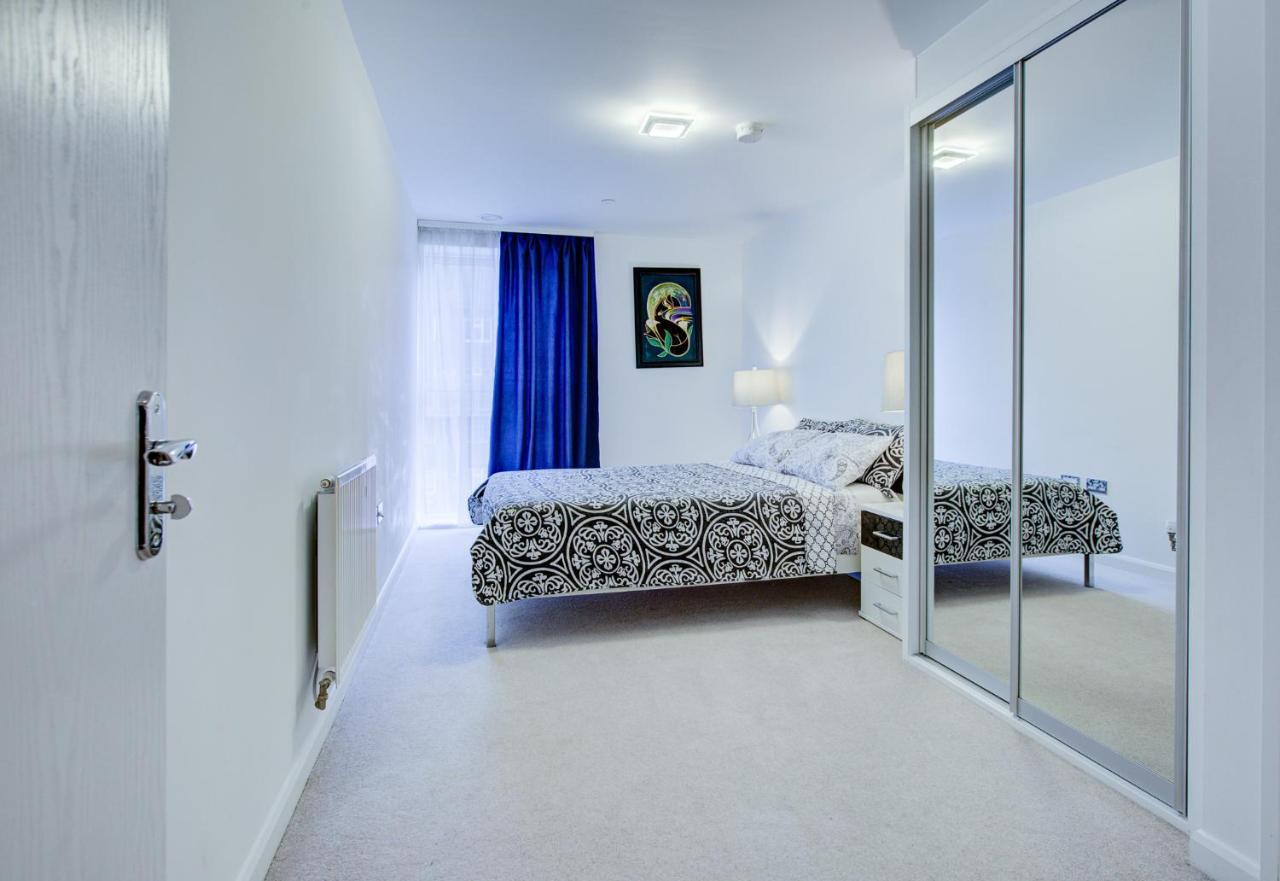Appartement 2 Bed 2 Bath Modern In East Acton Londres