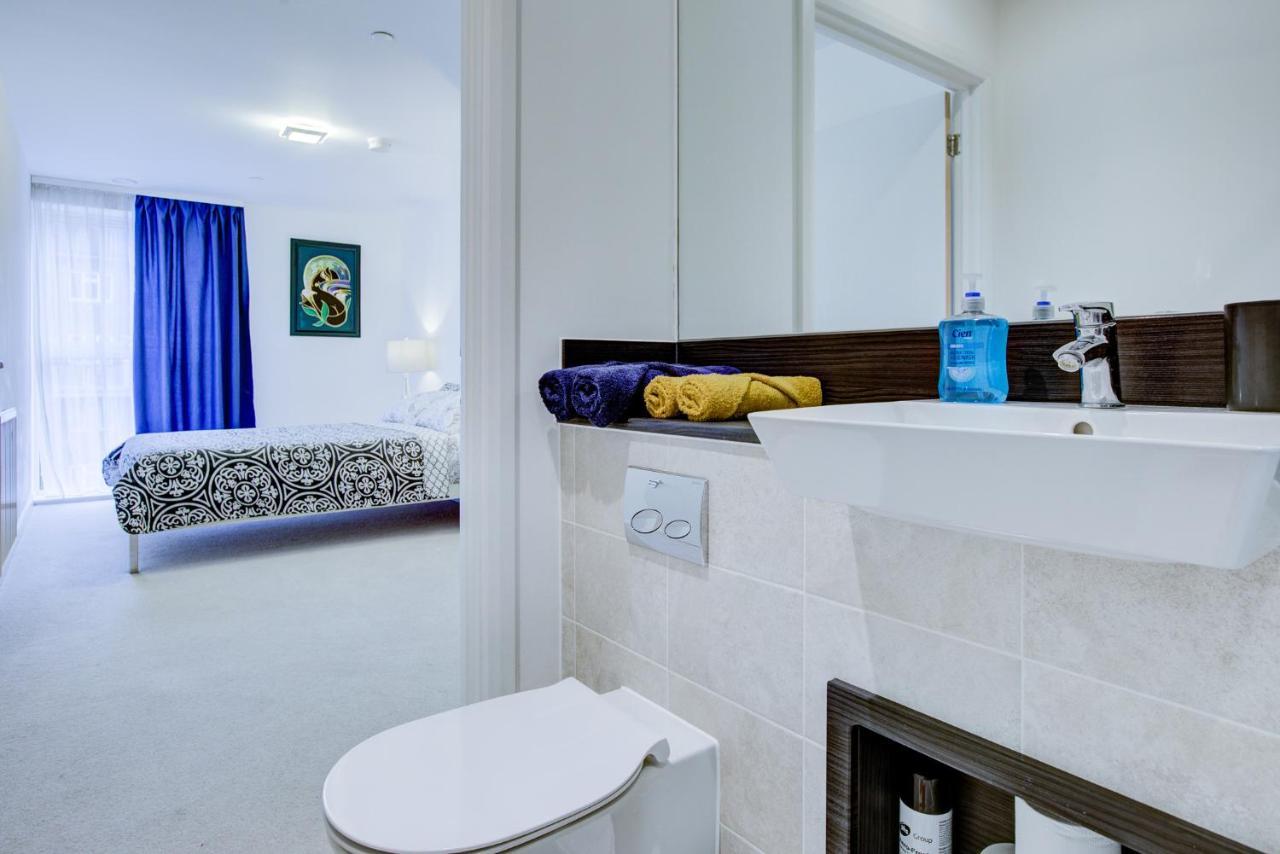 2 Bed 2 Bath Modern In East Acton Appartement Londres